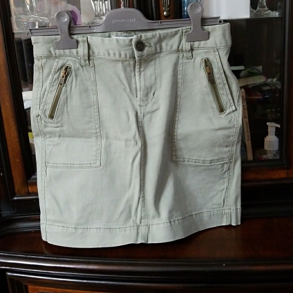 Assorted skirts. - Picture 2 of 2